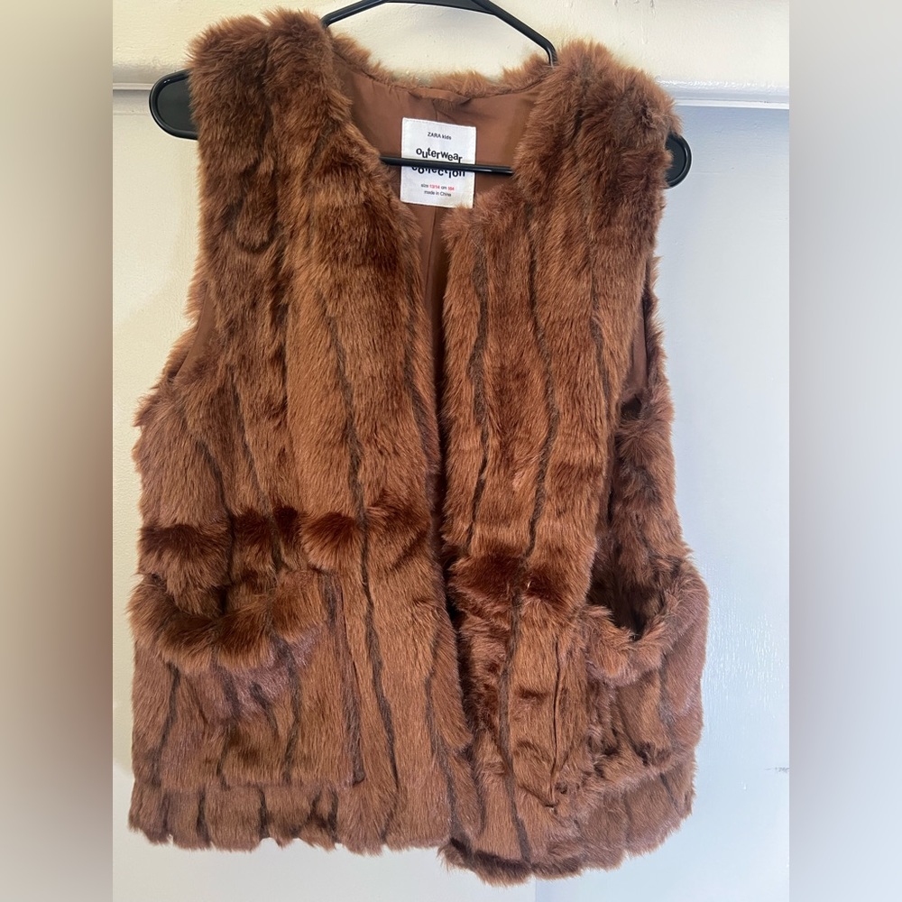 Zara girls faux fur vest